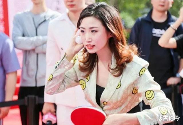 郭跃|天才乒坛少女：被教练骂没文化，退役后进清华，华丽转身变白富美
