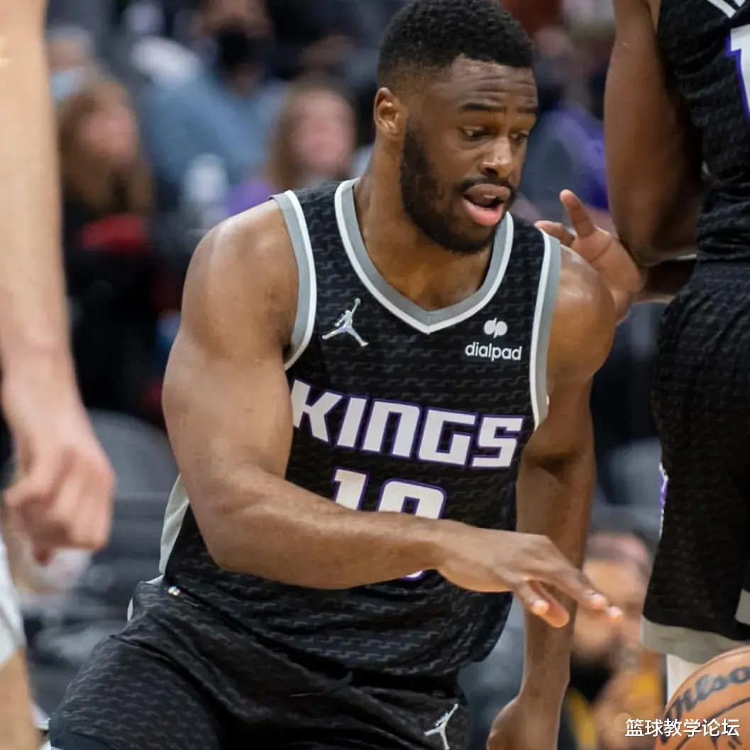 伊曼纽尔·穆迪埃|合同结束！再见了，中国男孩！25岁天才告别NBA