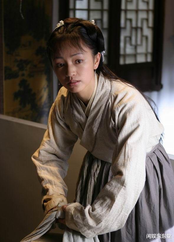 张兰|37岁成为半个娱乐圈老板娘，堪称内地版向太，罗海琼有何本事？