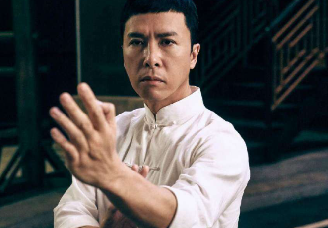 中国国籍|中国国籍有多难入，前三位已成功改回，为何李连杰却连续三次被拒