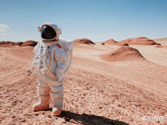 ?一旦脱下宇航服，人类能在火星活多久？火星车传回的照片告诉人类答案
