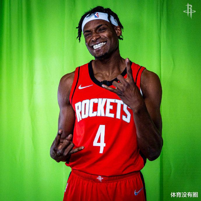 火箭队 4分！0分！3分！火箭刺头趁早给交易了吧，留下他没一点用