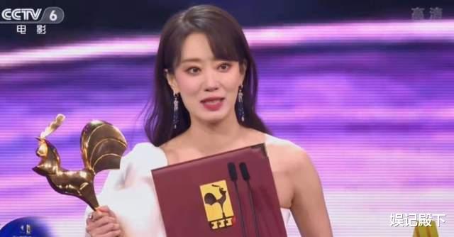 金鸡奖|张小斐获金鸡奖影后，张子枫、刘浩存表情耐人寻味？网友：打起来