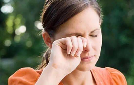 肝脏|想脂肪肝、酒精肝慢慢变好，建议：少碰“三物”，多喝“二水”