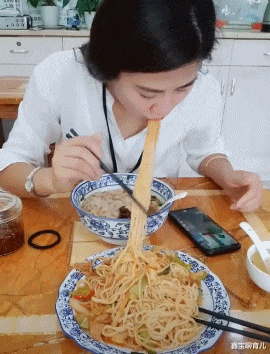 鑫宝聊育儿|“跟男友第一次住宾馆，洗澡间挂个毛笔啥意思？”哈哈哈