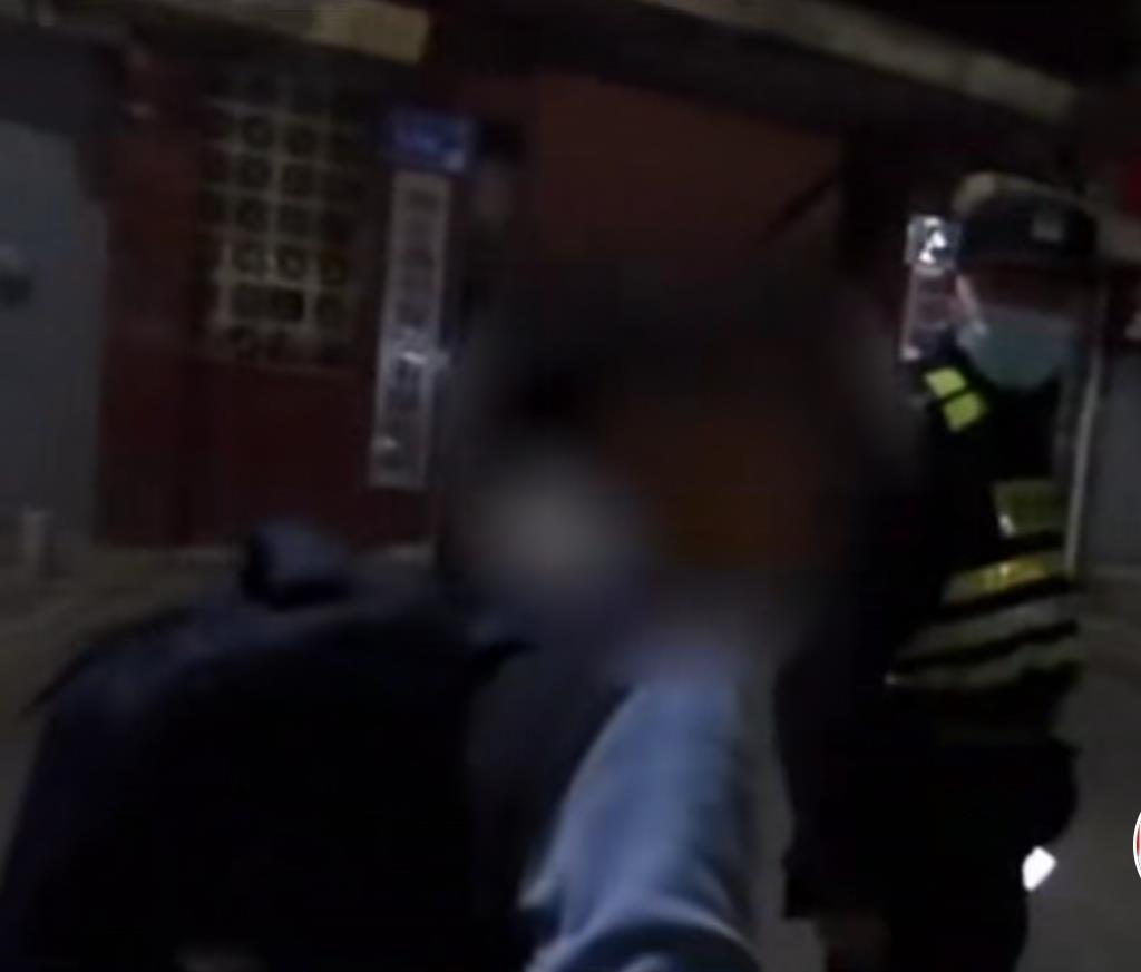 梦想中的 江苏：12岁男孩趁家人熟睡偷偷离家，民警得知原因后“泪湿眼眶”