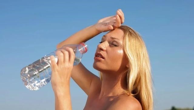 全球变暖 2021年夏天有的地方气温达到了72度，地球怎么了？世界末日到了？