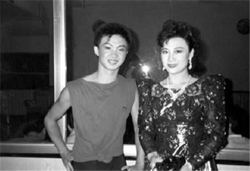 金星|她是金星的前妻,颜值不输明星,离婚时还怀着孕,现在过得如何?