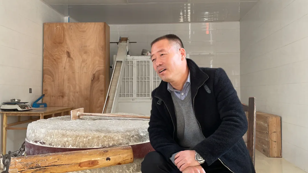 石家庄日报客户端 石家庄71岁老人在河边守了一辈子，只因心里放不下这件事