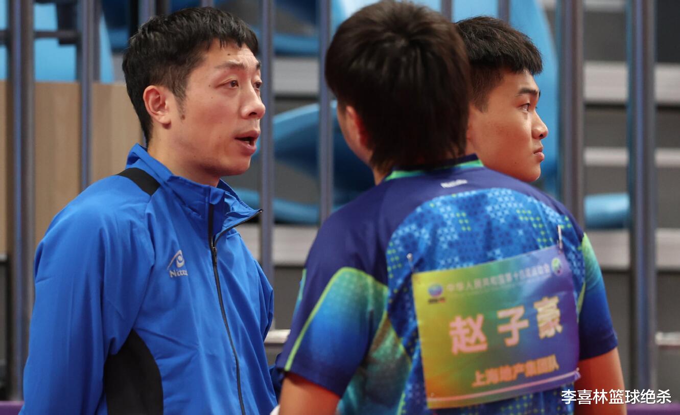 馬龍|男團(tuán)四強(qiáng)出爐！馬龍樊振東強(qiáng)勢(shì)晉級(jí)爭(zhēng)冠，41歲老將爆冷送走許昕