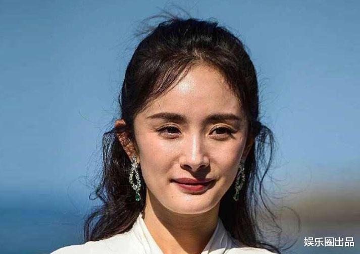 王一博|杨幂瘦下来真好看，颧骨突出眼窝凹陷，连素颜都美如画