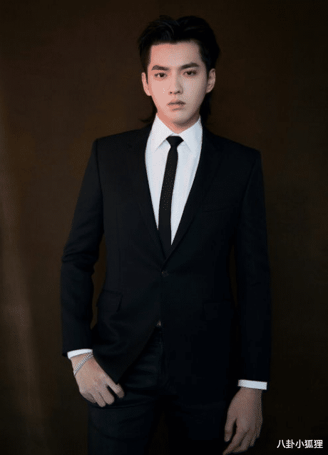 吴亦凡|首个国外品牌宣布与吴亦凡解约：即日起终止与吴亦凡先生的合作关系