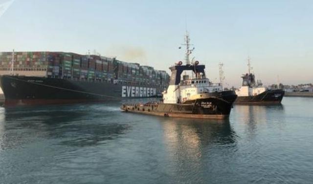 第1眼界 苏伊士运河通了，“长赐号”却没走成，还面临10亿美元赔款