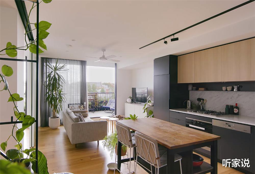 听家说|独居姑娘的1室2厅小家，55㎡面积做成开放式，卧室推拉门太实用了