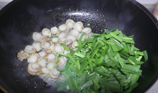 韭菜|“快给肠子洗个澡”，春天吃它正当季，清肠刮油，大肚子也变小了