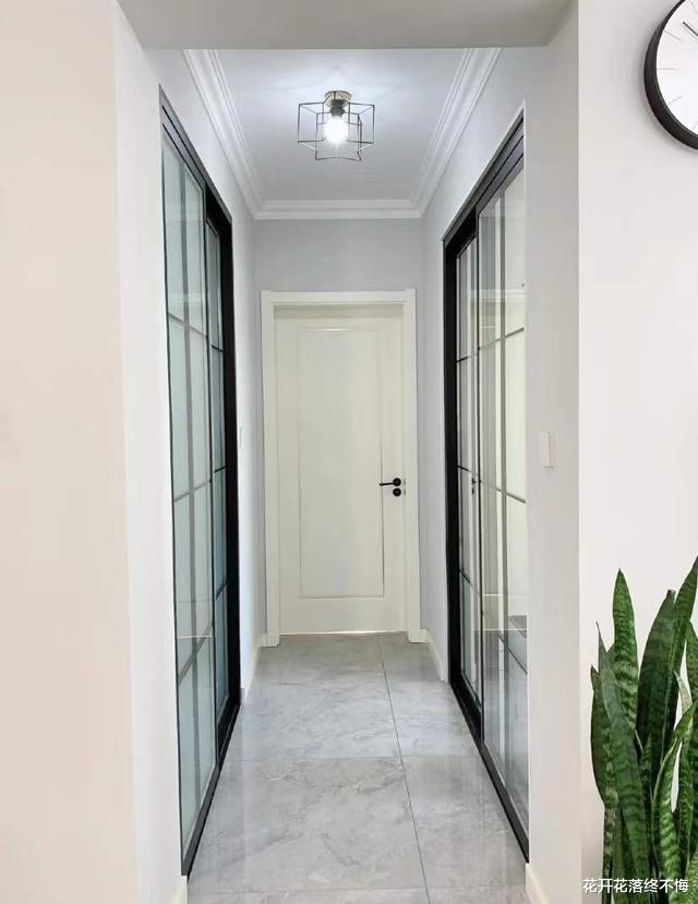 男主的83㎡新居，全屋“干净又舒适”，真心觉得越简单越耐看