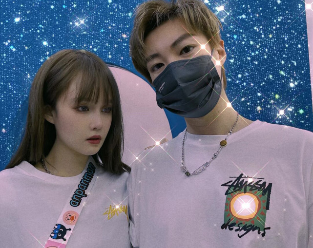 赵本山|赵本山女儿球球男友首次摘口罩出镜，有两套房，已实现财务自由