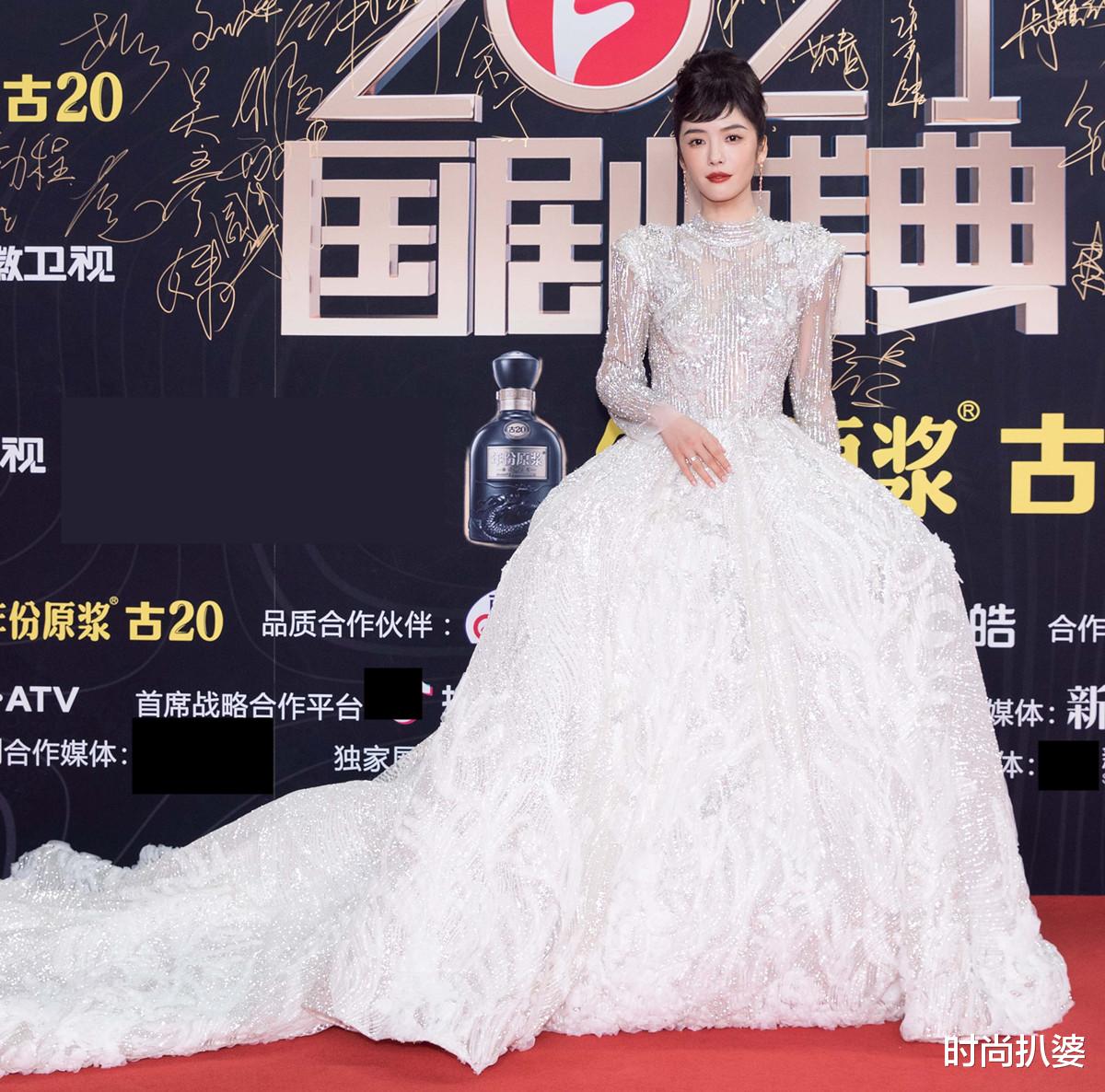 人海之中遇见你|国剧盛典，宋祖儿毛晓彤穿公主裙同框，让人最惊喜却是喜剧人金靖