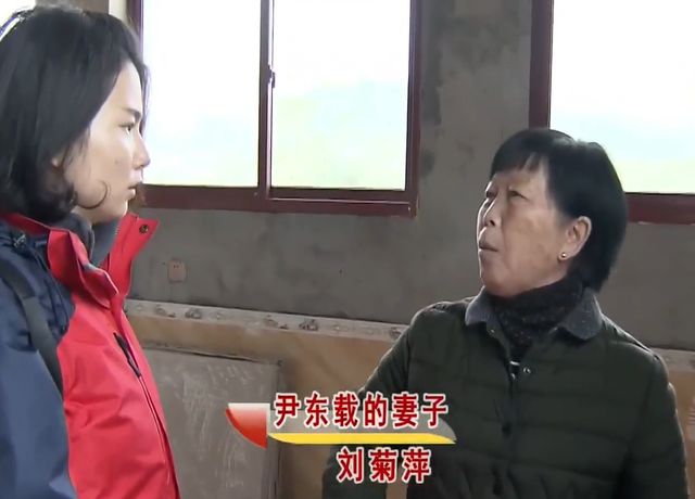 贷款 父亲骗走儿子15万贷款出去挥霍，钱花完后，状告子女每月给6000元