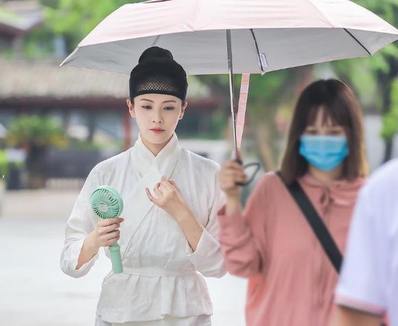 白梦妍|白鹿新剧《人生如故》和《玉楼春》，搭档任嘉伦CP感十足