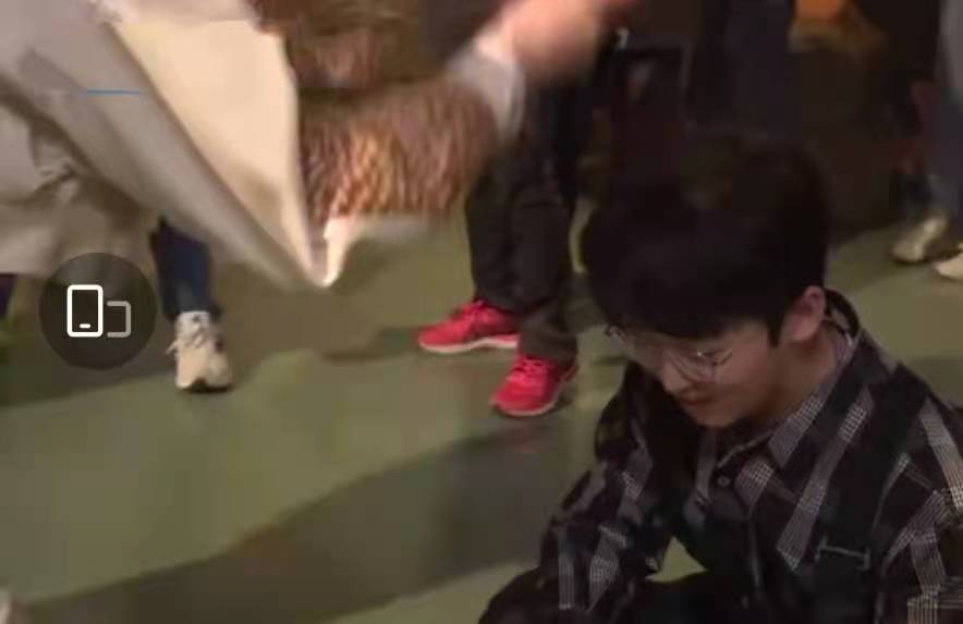 宋雨琦|跑男导演与宋雨琦传出绯闻，二人互动细节遭扒，被指为爱打压baby