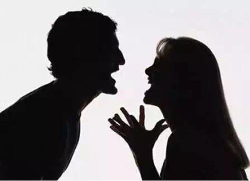 廿八先生|帮男友还债30万，结果人财两失，恋爱中女人该不该为男人花钱？