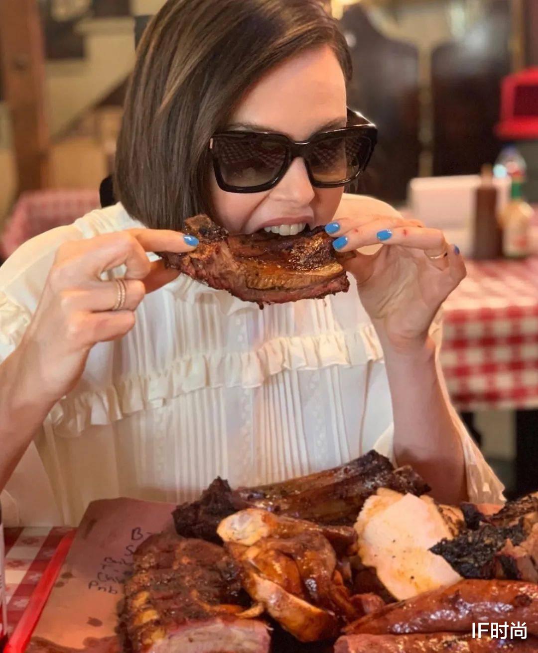 IF时尚|好莱坞第一美人,被要求“在线选男友”?