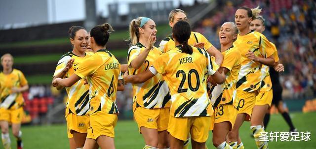中国女足|7-0！世界第5踢疯了，半场连轰5球，中国女足小组出线迎来利好