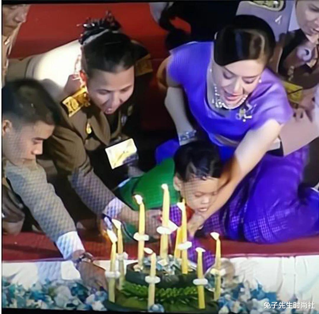 西拉米|提帮功很有孝心，提前祝福母亲生日快乐，西拉米不雅照被再次曝光