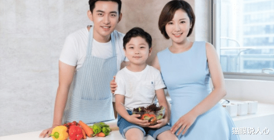 猫眼说人心 丈夫偷偷做亲子鉴定，被老婆大骂：不是你亲生的孩子就不能养吗？