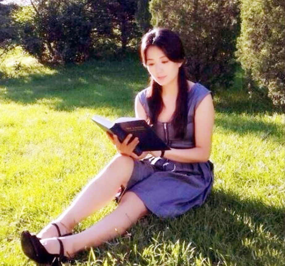 杨童舒|杨童舒：34岁在剧组意外怀孕，儿子5个月早产，丈夫身份成谜