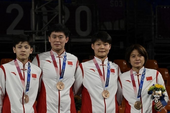 王丽丽|单场轰27+13+7！篮坛女乔丹疯狂，1米76揽全明星MVP，就读北大