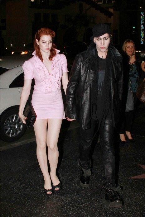 玛丽莲·曼森|美国巨星被控变态侵犯11人，他竟威胁报复受害女星：会弄死你儿子