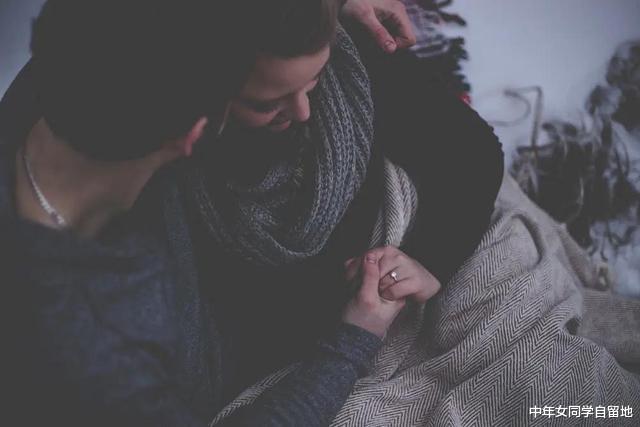 中年女同学自留地|婆婆的自述:“儿子找了新女友,仅比我小9岁,关键是不会生小孩了”