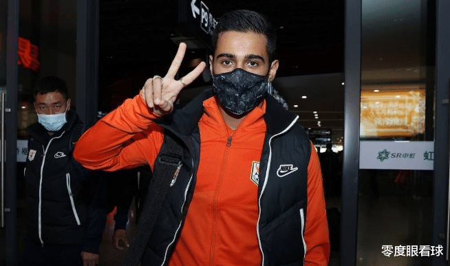 山东鲁能|鲁能新赛季常规主力阵容曝光：蒿俊闵淡出，双铁腰坐镇，新援锋霸冲锋