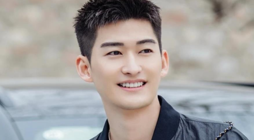 韩剧|张翰烤肉店开业大吉，众明星好友前来捧场，张柏芝穿超短裤现身宛如少女