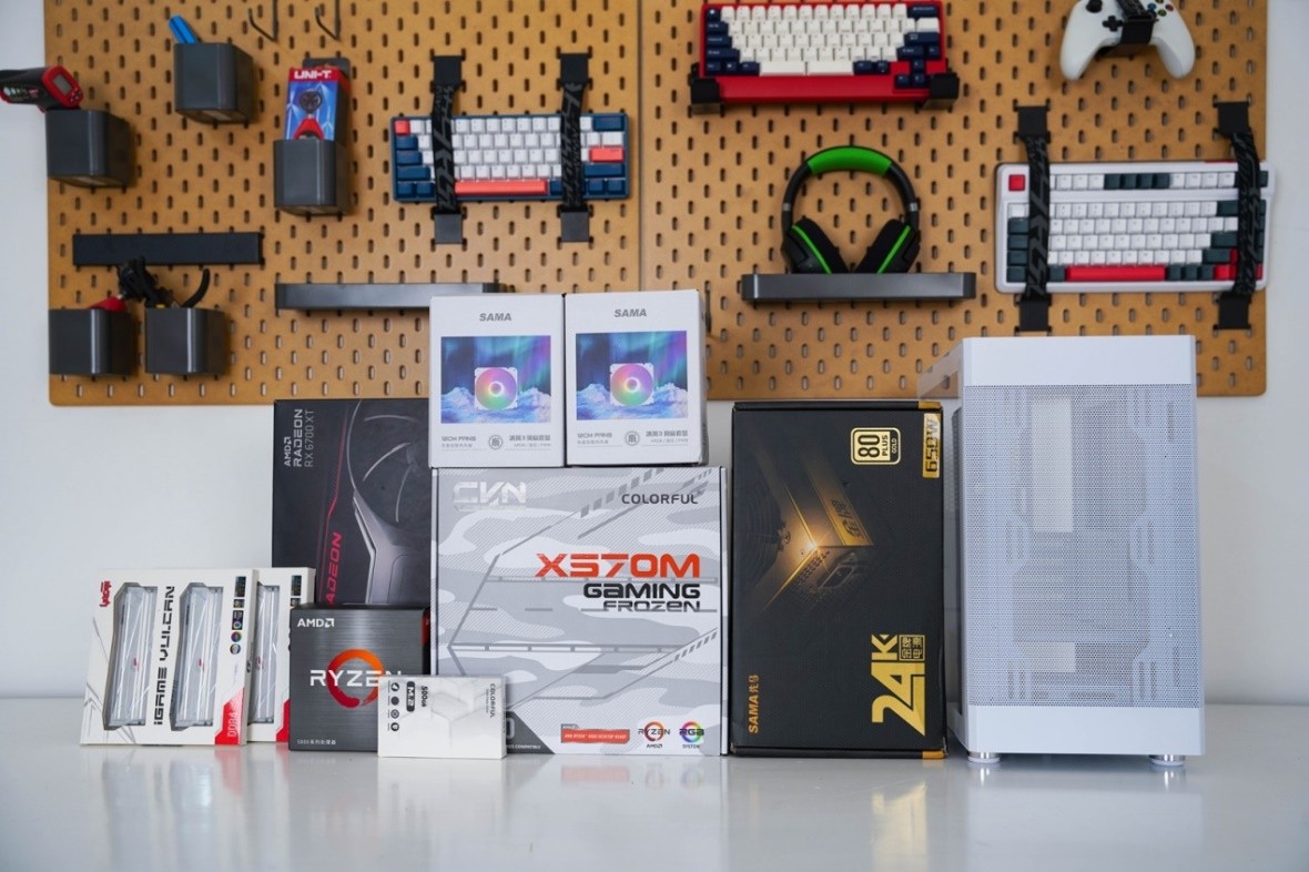 机箱|雪装中的纷呈色彩,主流电竞桌面主机装机分享