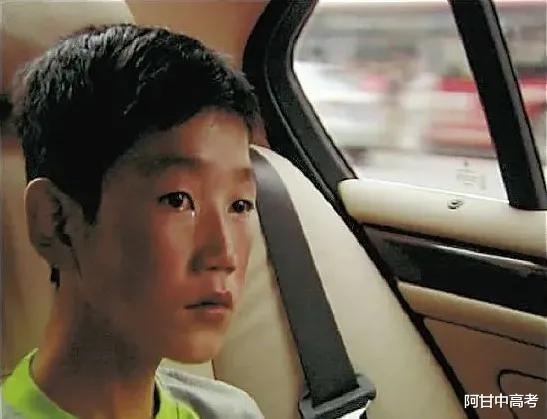 变形计|《变形计》第一期的农村娃，走出富人的游戏，如今当上军官了