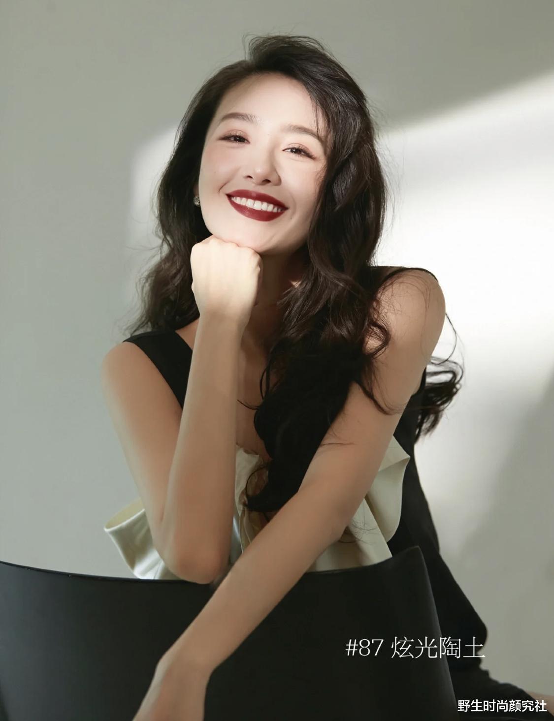 口红 “钓系”口红才是今年的气质王者,涂上高级又贵气,显白一把手