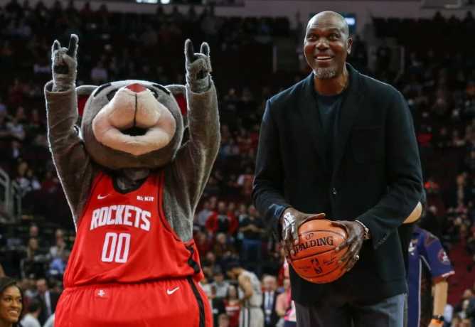 火箭队|新方案！沃克加首轮换伍德戈登？火箭迎来四大利好，斯通谋划选秀