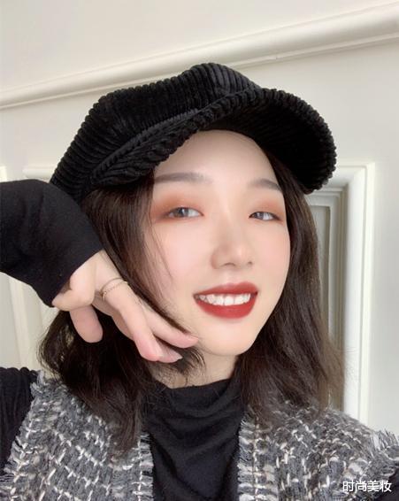 时尚美妆|李佳琦力荐的牙膏“火了”，景甜：黄牙消失了，网友：效果贼好！