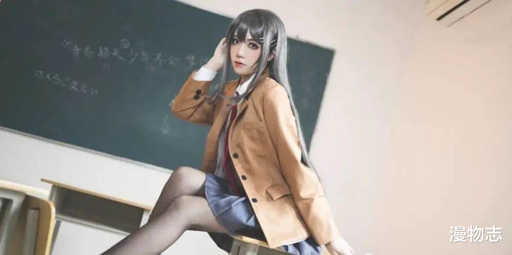 |樱岛麻衣正片cos, 一眼回眸是否还记起她
