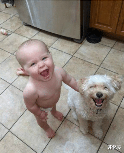 |“嫂子就因为胖了一斤就拼命的健身减肥，完全看不出胖在哪里呀！”哈哈哈