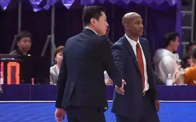 阿森纳|央视直播！广东队冲击榜首，郭士强有望进四强，马布里阻击上海队
