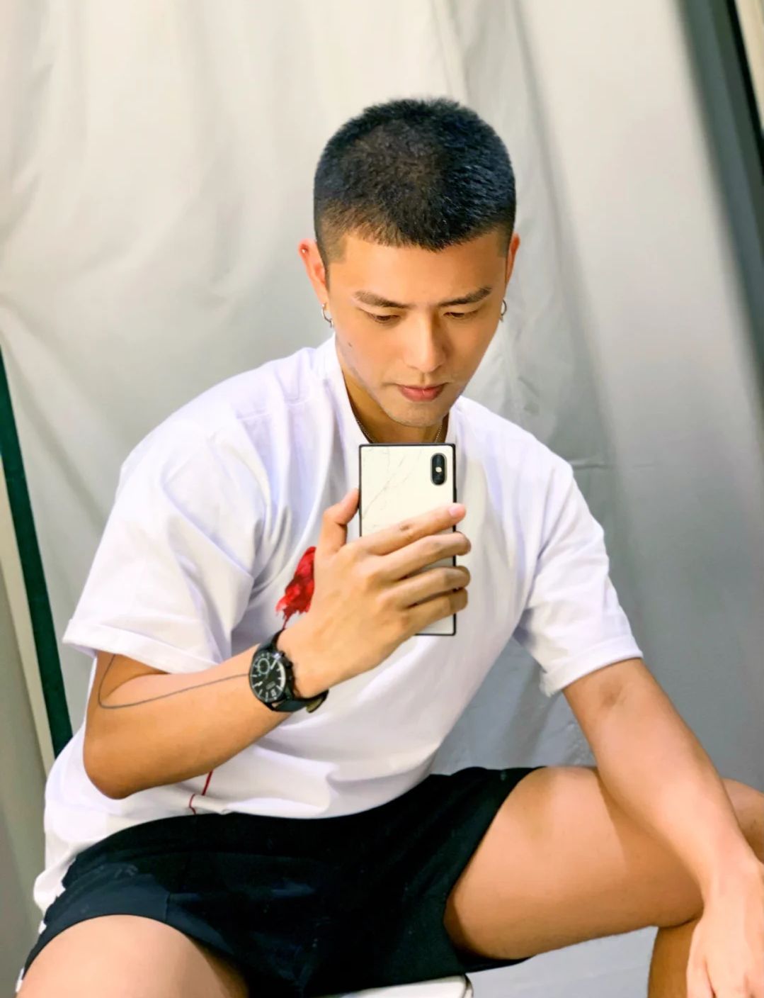 化妆 男发不管怎么剪，最帅还是这4种，大多数男士都喜欢