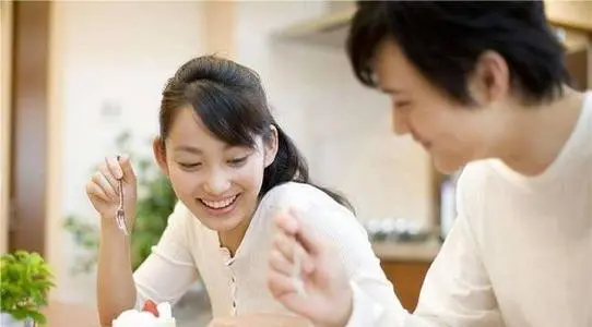 晚安墨然然|与不同职业的女生聊天，想让她觉得你很“懂她”，有哪些方面需要注意