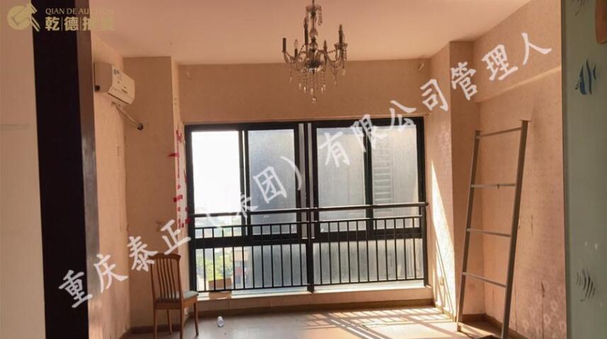 重庆|大写的“惨”，重庆南岸区一公寓214套房屋集中拍卖，评估价1.69亿，降至1.35亿还不限购，却无1人出价，再次流拍！