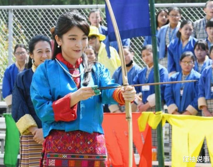 |真子公主遗憾出嫁，没资格穿传统12单礼服，低规格婚礼刷新历史