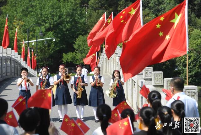 盆景|人气爆棚！全国游客打卡武汉，直赞：要连玩5天