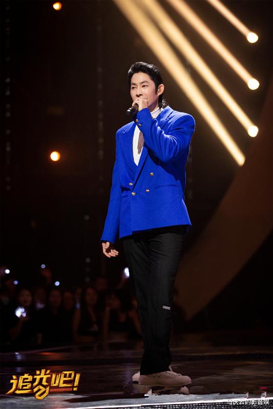 宋智孝|《追光吧！》首播，台上男明星演唱经典，台下女观众刺耳聒噪